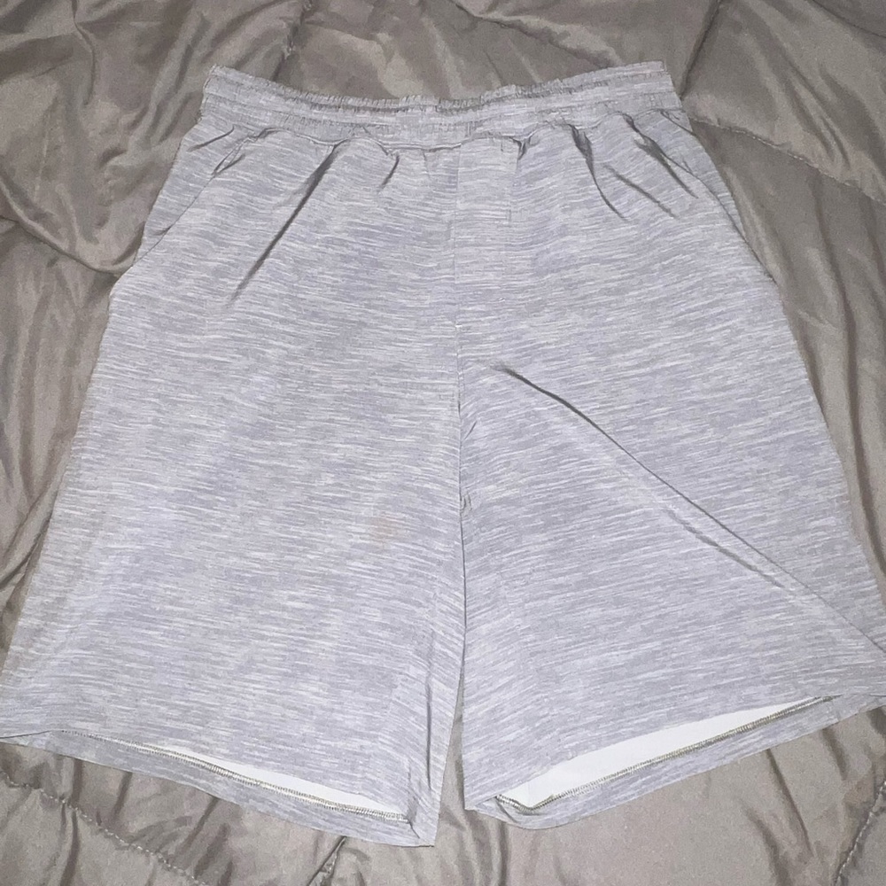 Lululemon pace breaker shorts